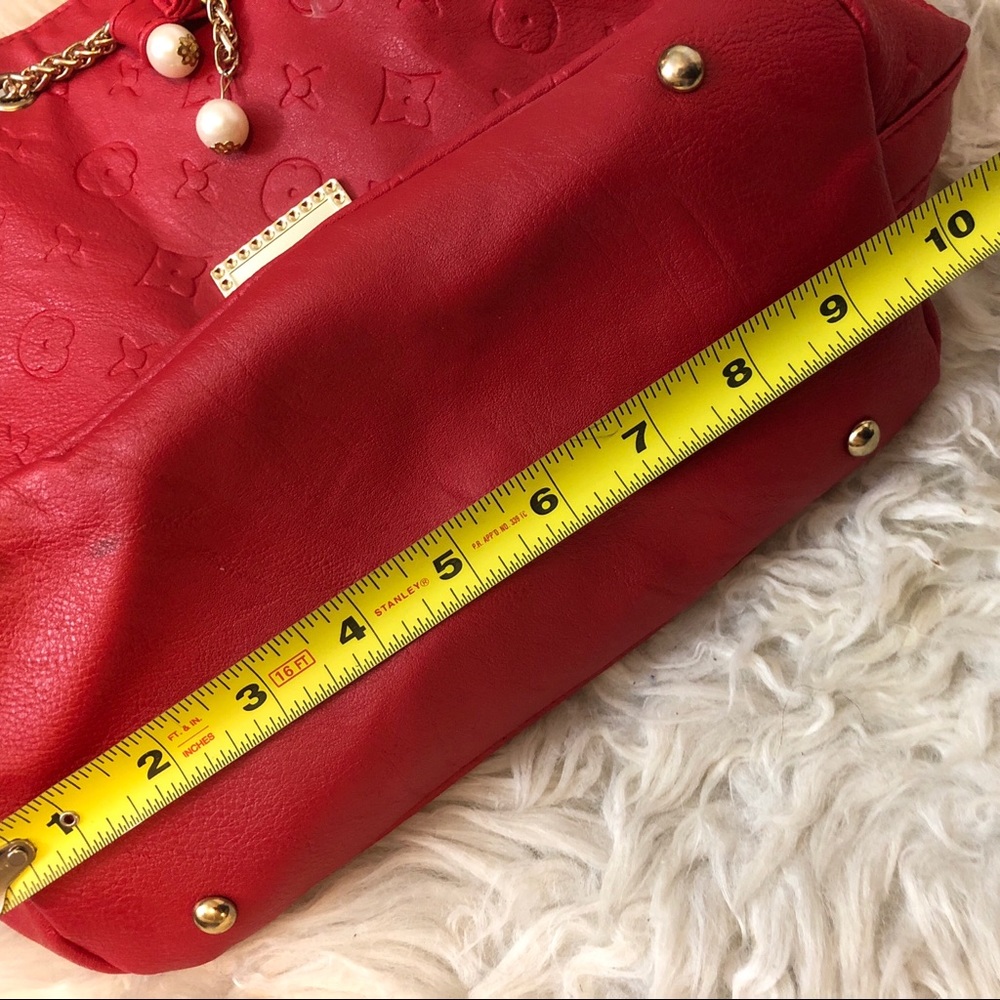 Red Gold Chain Bucket Bag - Picture 4 of 5
